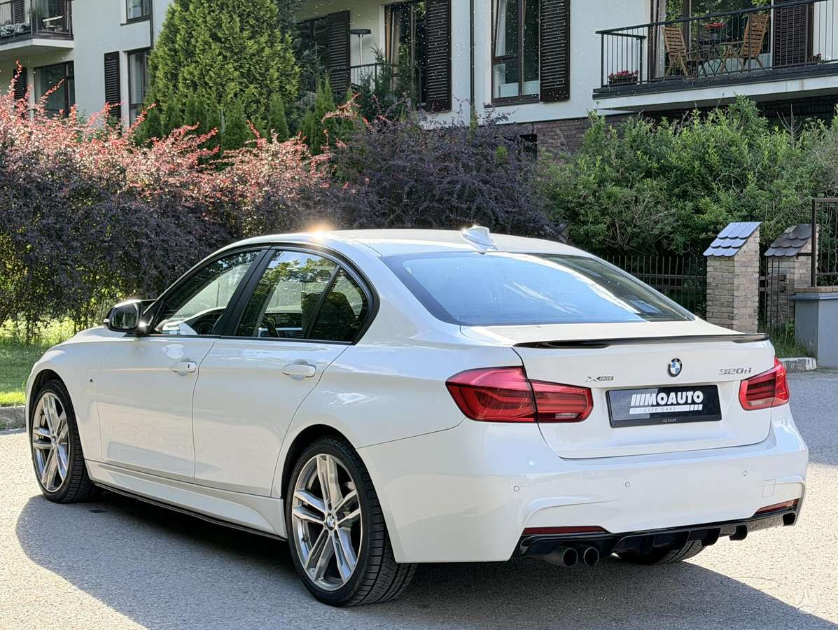 BMW 320, 2.0 l., Седан