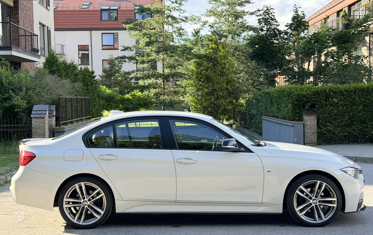 BMW 320, 2.0 l., Седан