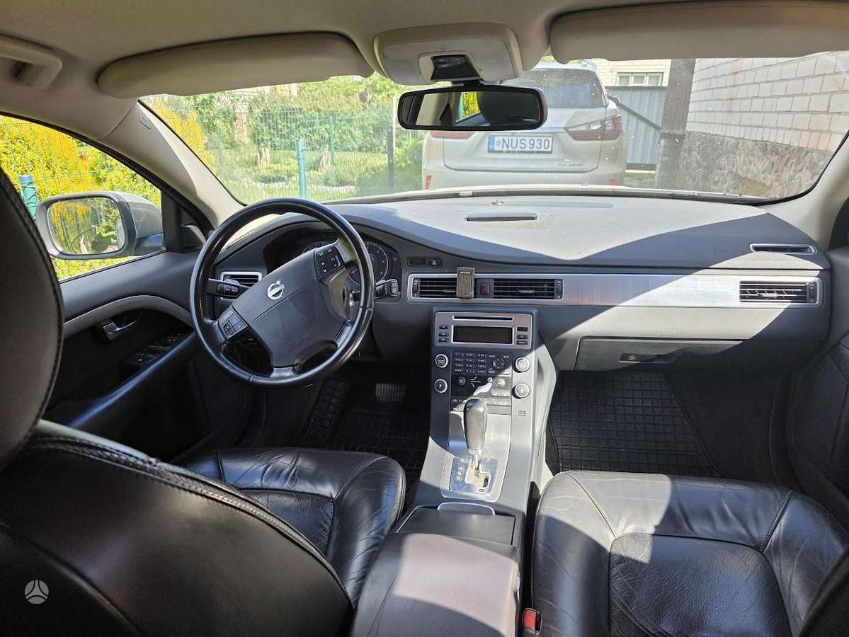 Volvo XC70, 2.4 l., wagon