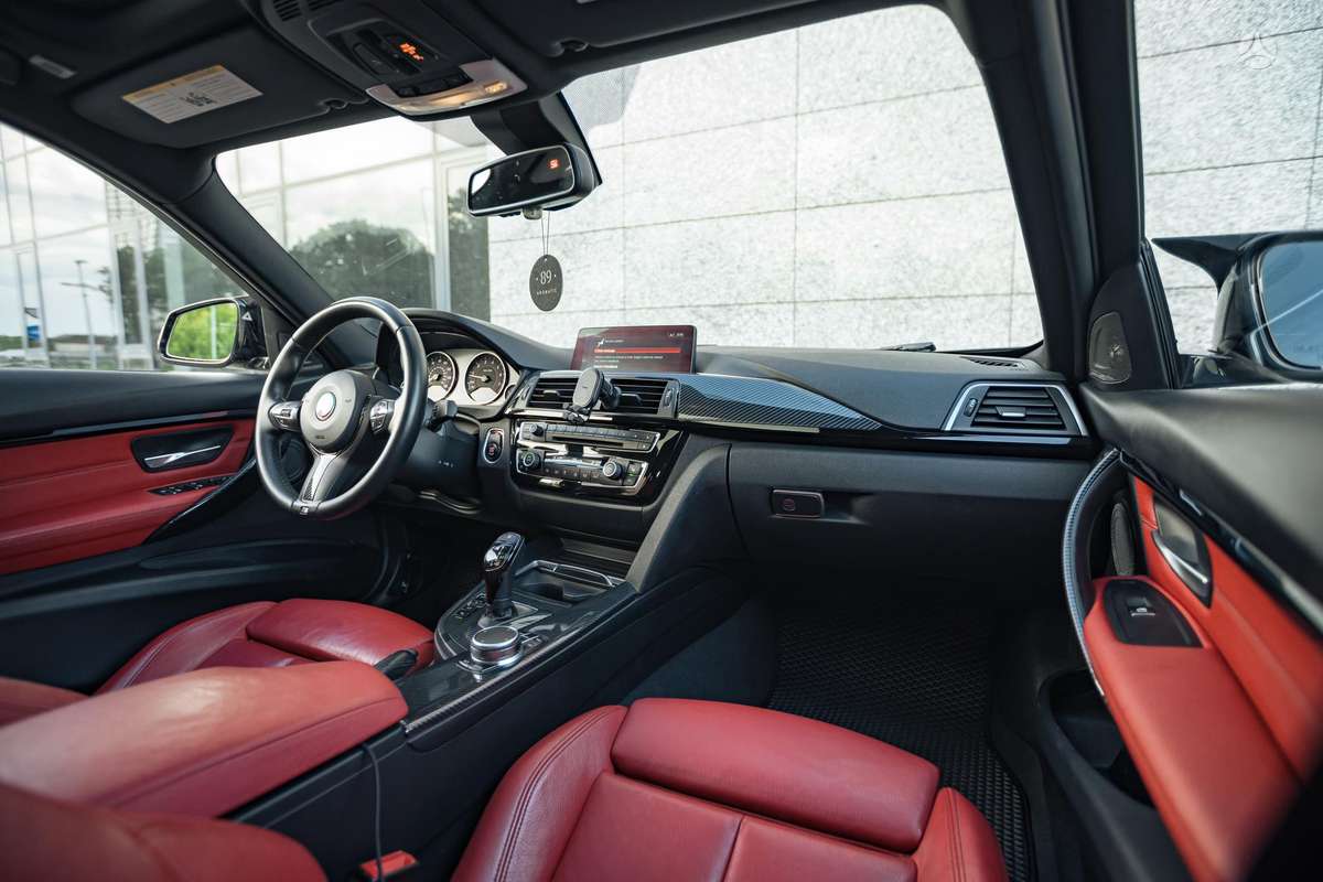 BMW 340, 3.0 l., Седан