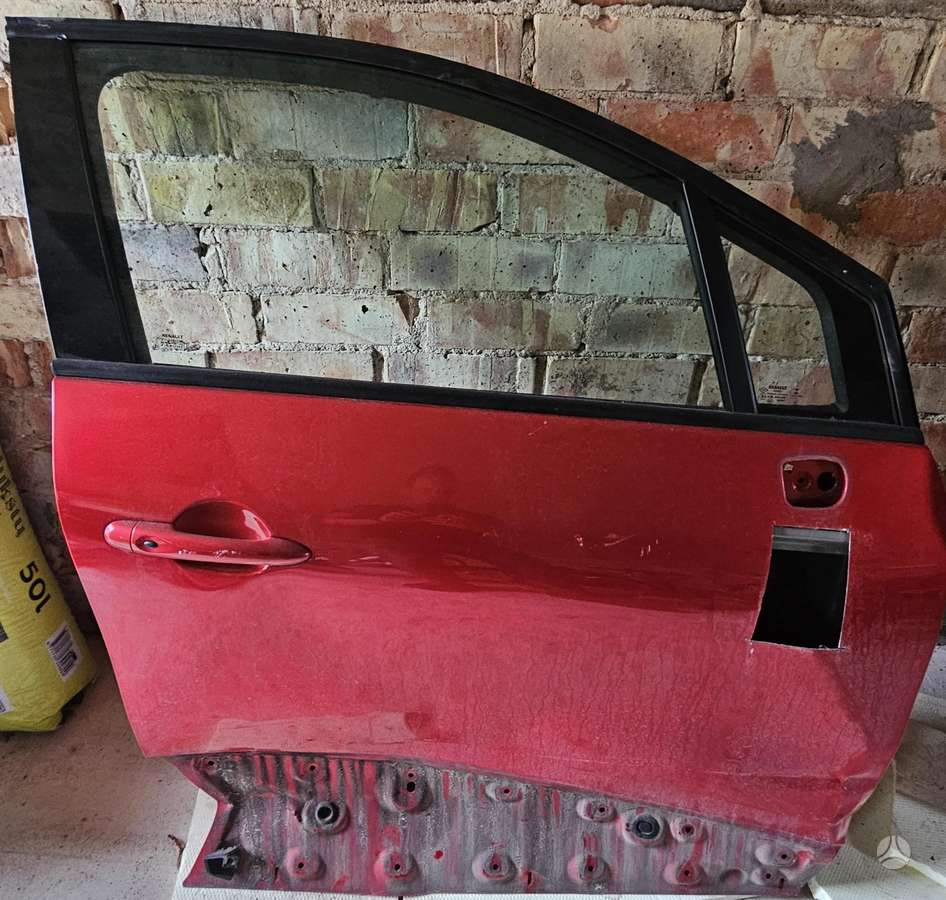 Renault Captur doors, windows