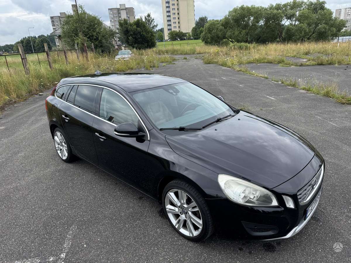 Volvo V60, 2.0 l., universalas
