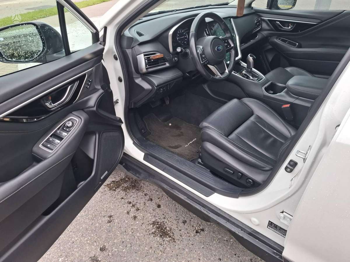 Subaru Outback, 2.5 l., universalas