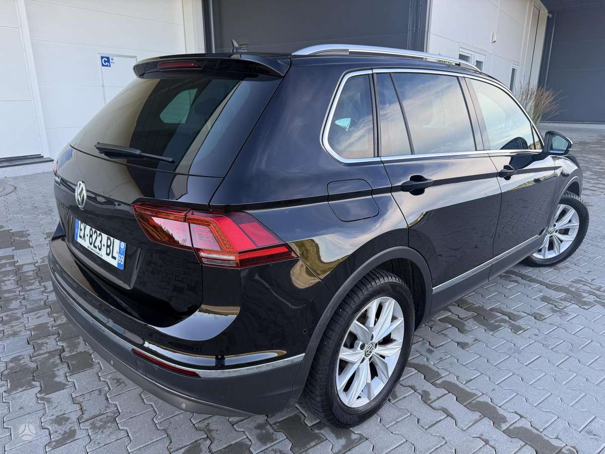 Volkswagen Tiguan - 8