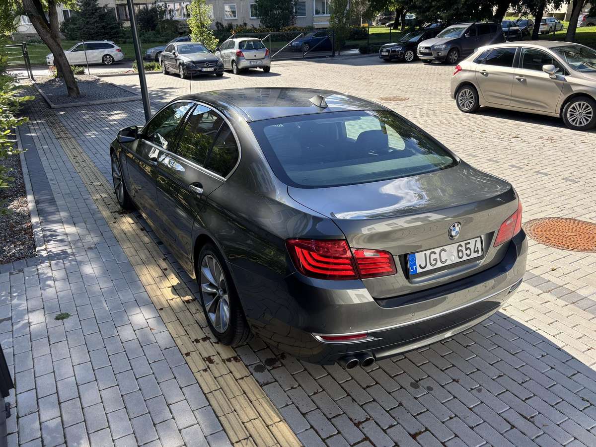 BMW 518, 2.0 l., Седан