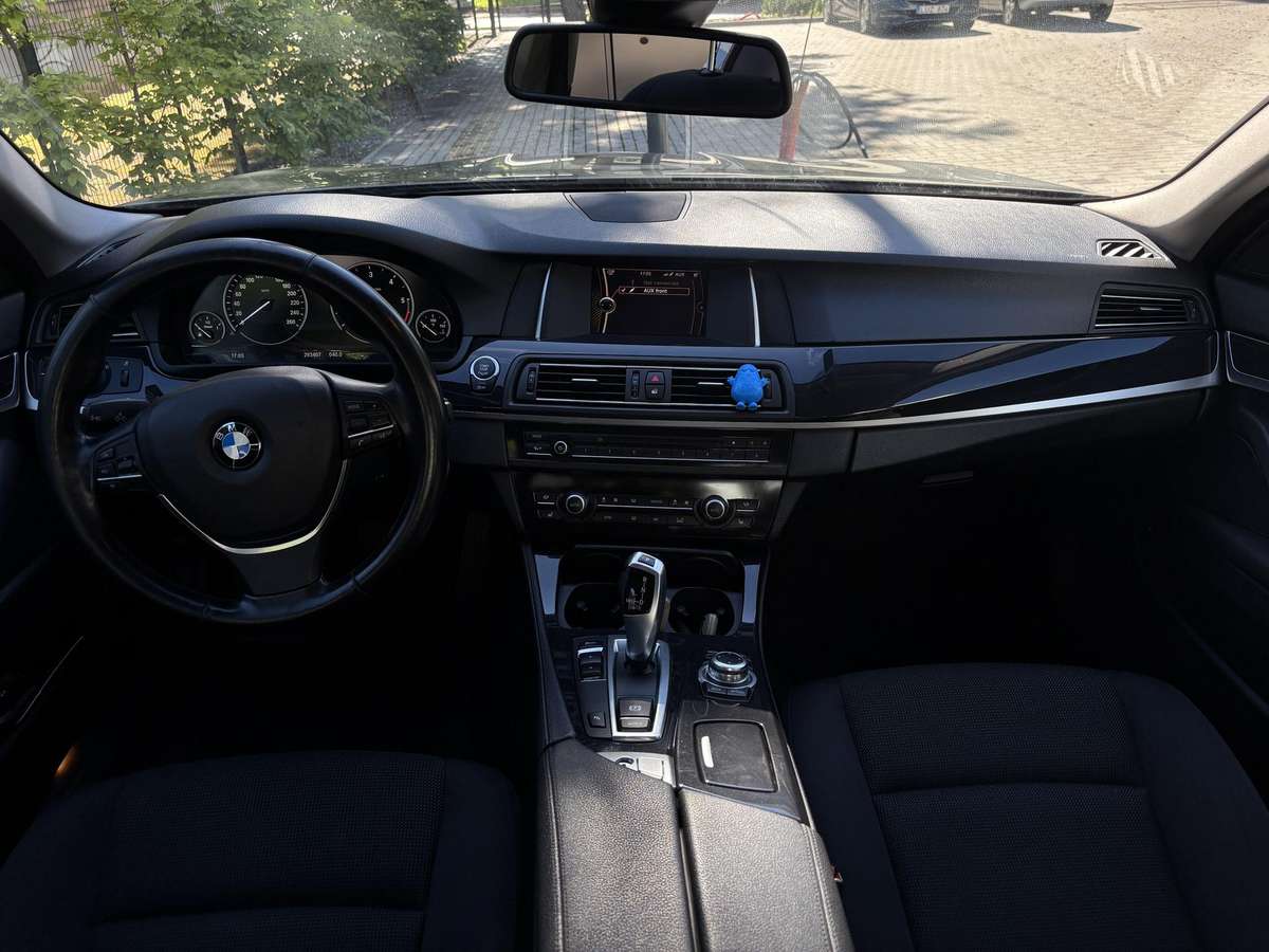 BMW 518, 2.0 l., Седан
