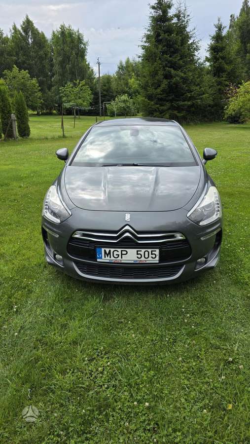 Citroen DS5, 2.0 l., hatchback