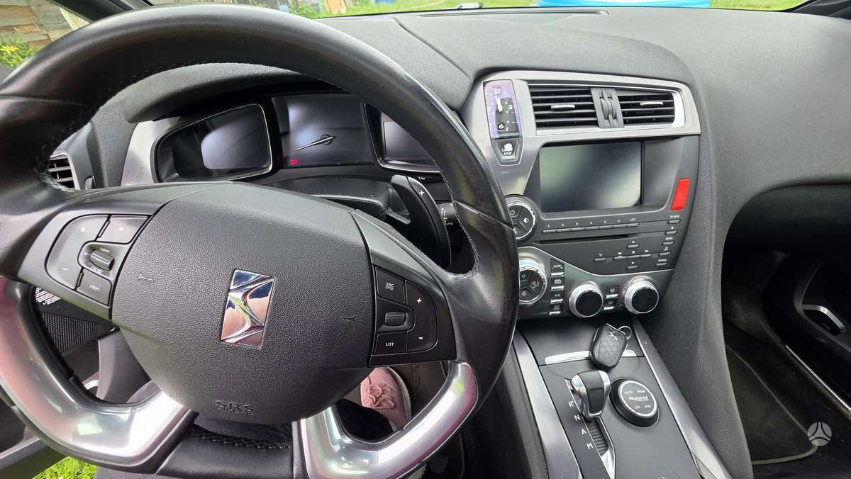 Citroen DS5, 2.0 l., hatchback