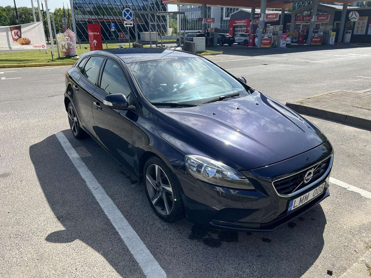 Volvo V40 - 1