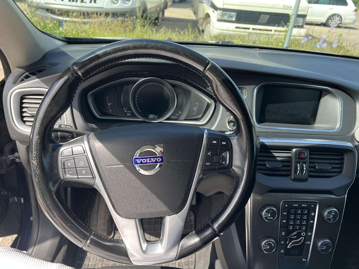 Volvo V40, 2.0 l., hatchback