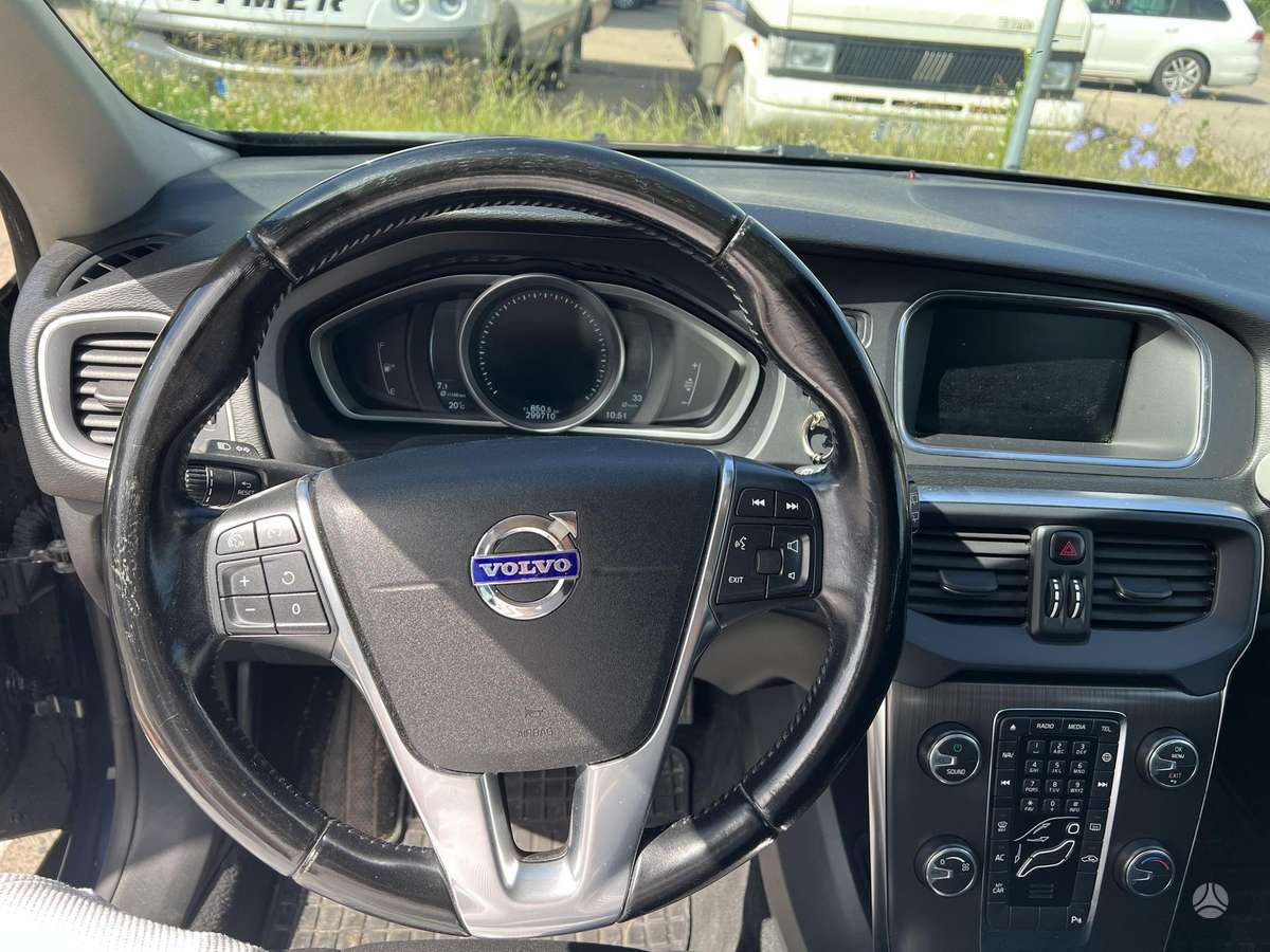 Volvo V40 - 10