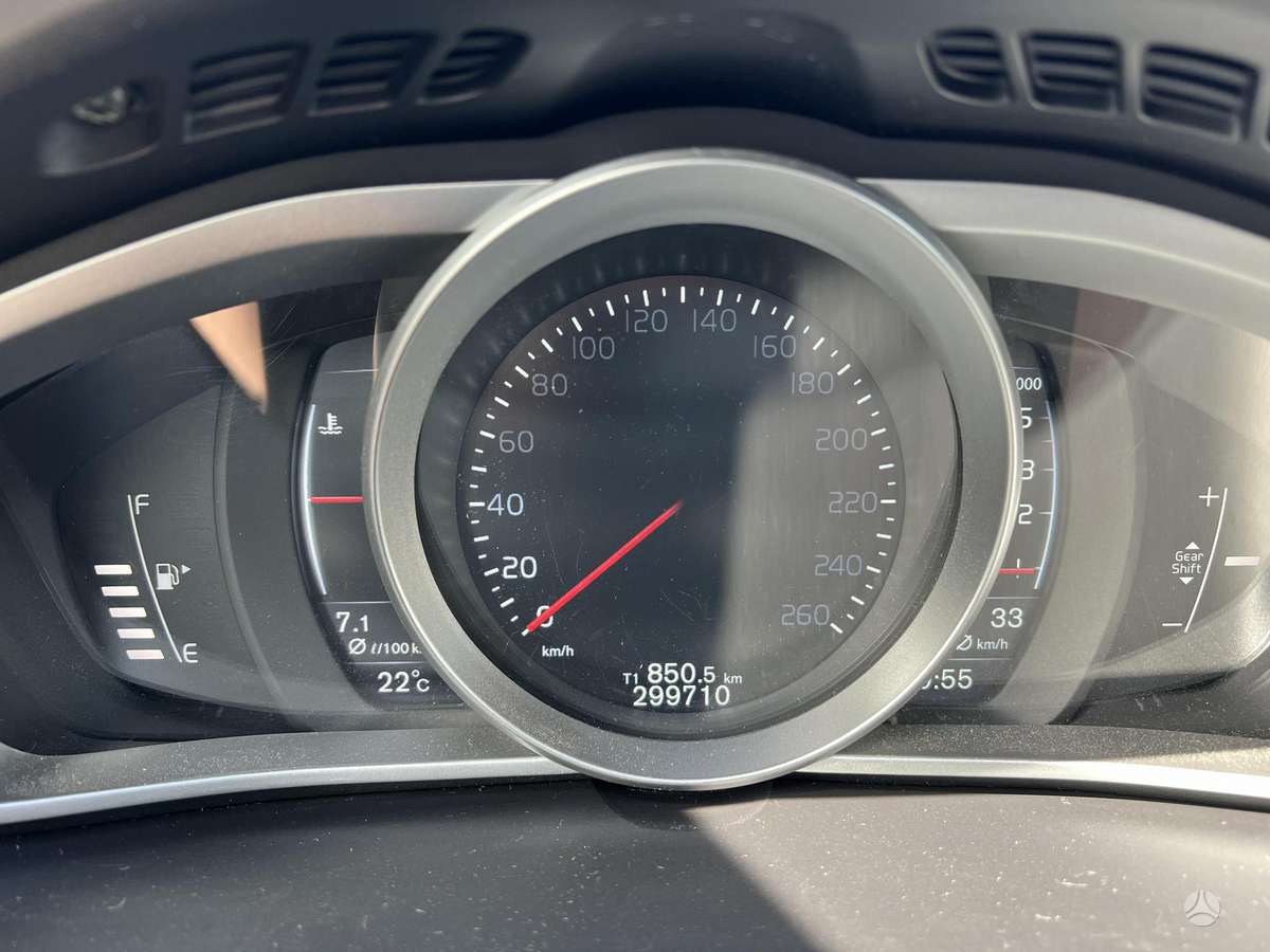 Volvo V40 - 11