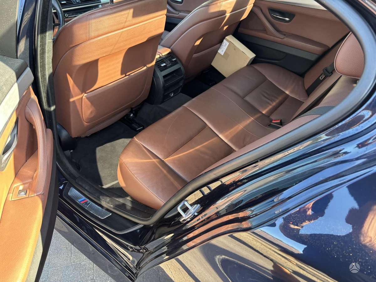 BMW 528, 2.0 l., Седан