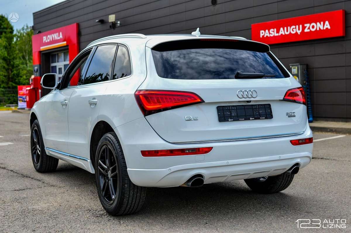 Audi Q5, 2.0 l., off-road / crossover