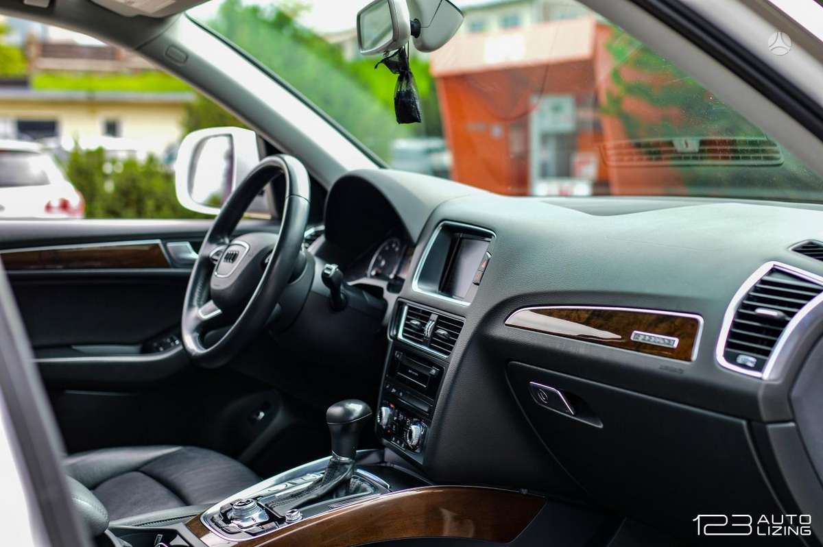 Audi Q5, 2.0 l., Внедорожник / Кроссовер