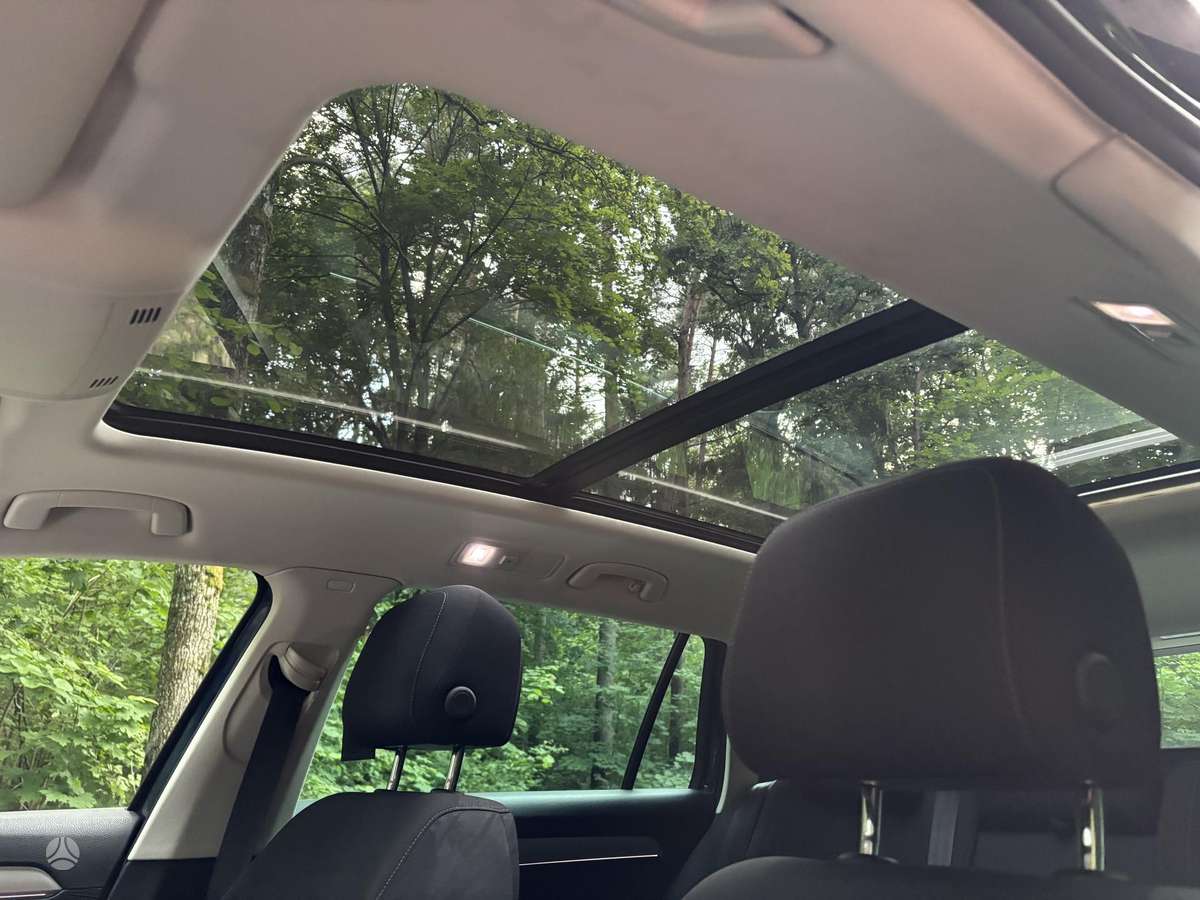 Volkswagen Passat - 10