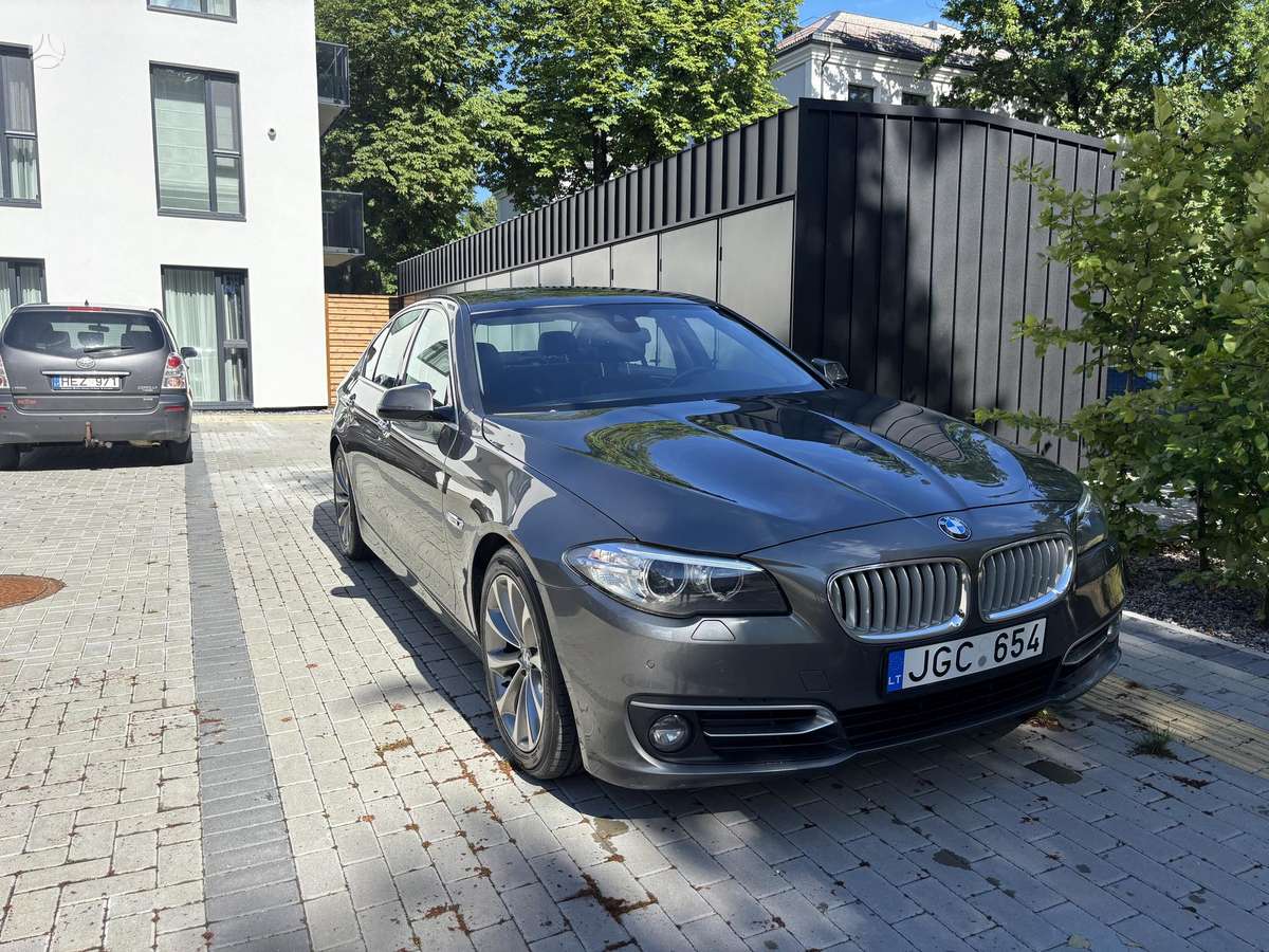 BMW 518, 2.0 l., Седан
