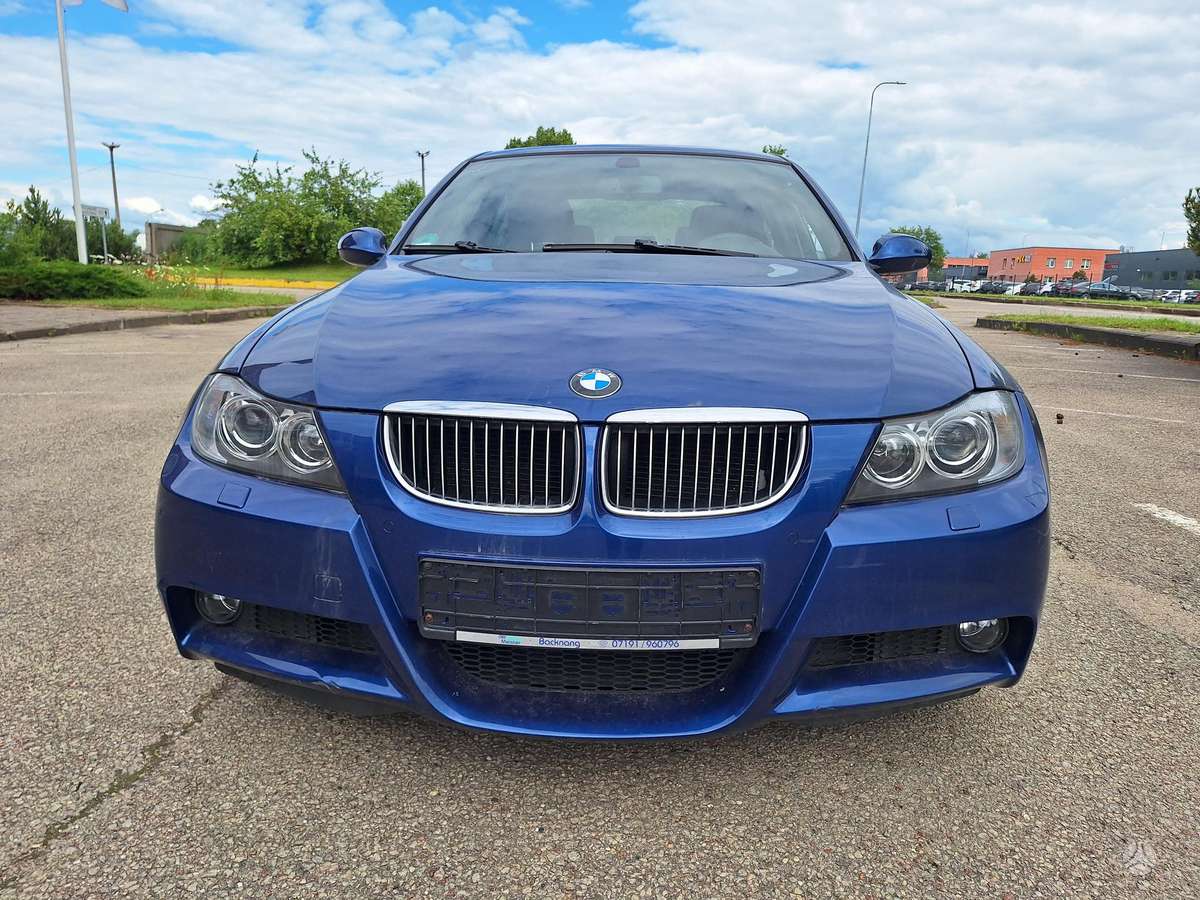 BMW 325, 2.5 l., Седан