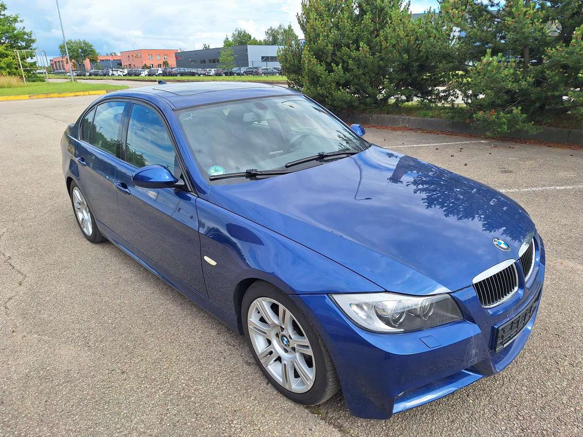 BMW 325, 2.5 l., Седан