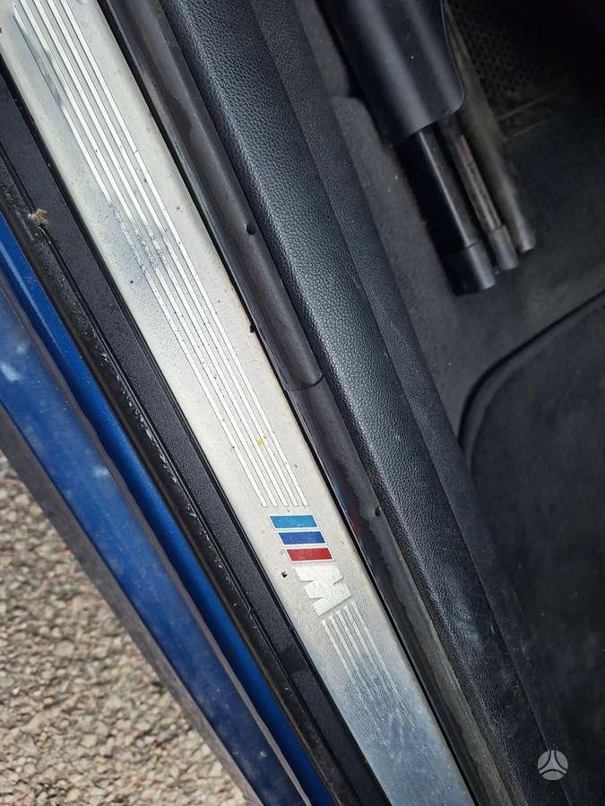 BMW 325, 2.5 l., Седан