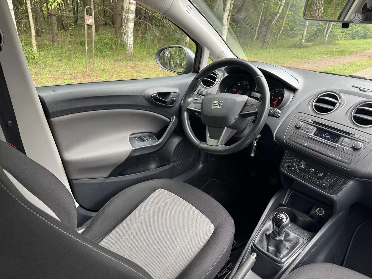SEAT Ibiza - 5