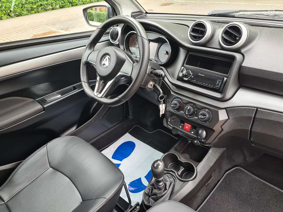 Aixam Crossover Premium, hečbekas