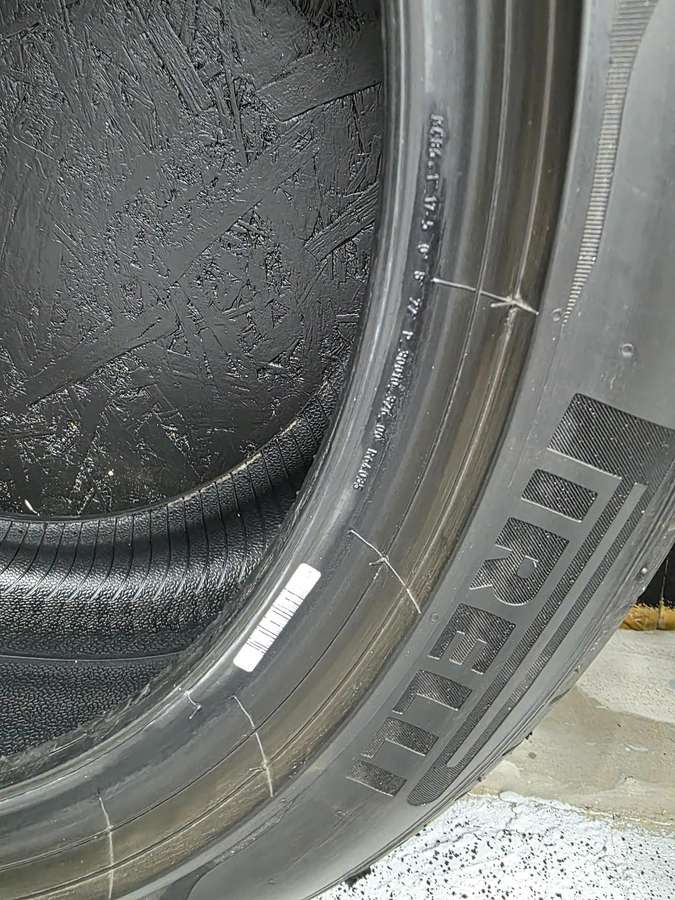 Pirelli P Zero, summer 245/40 R19