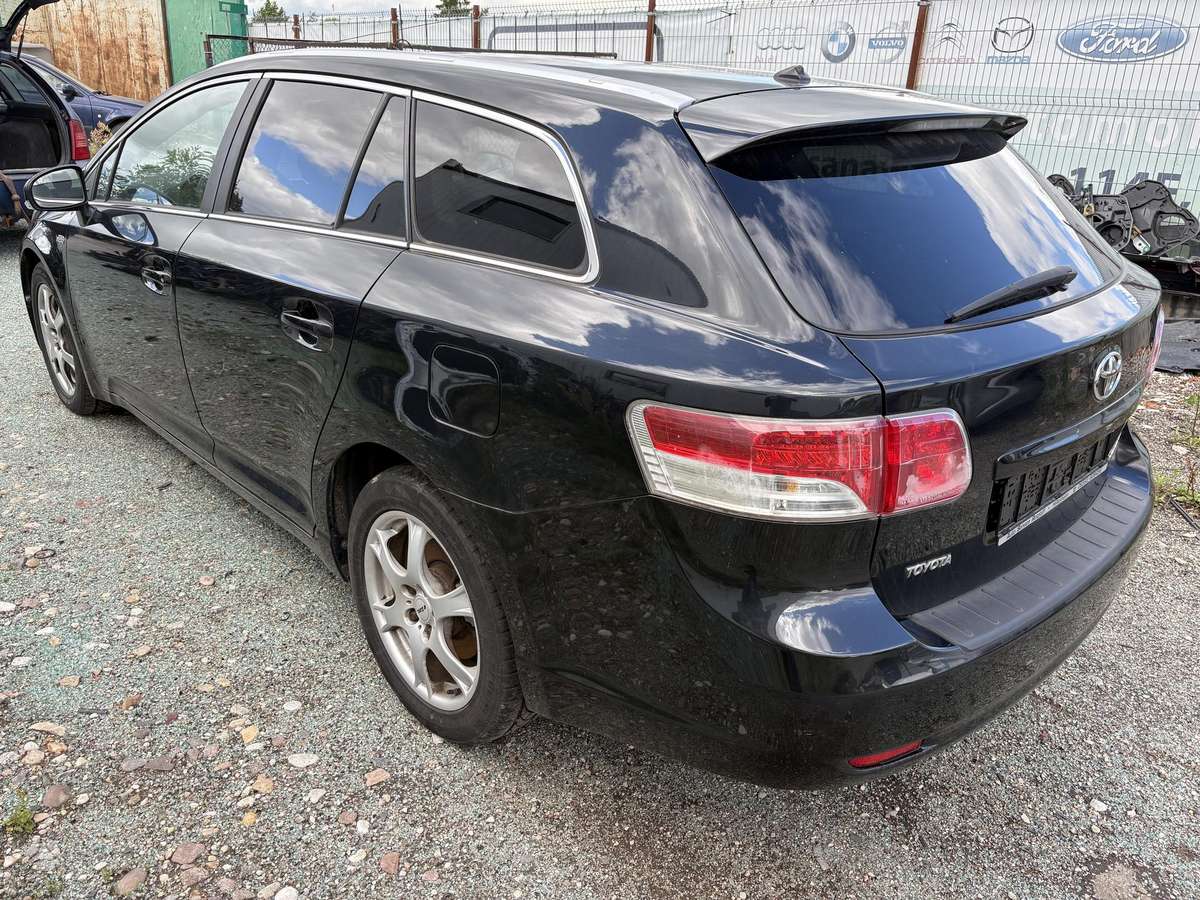 Toyota Avensis 37068366700