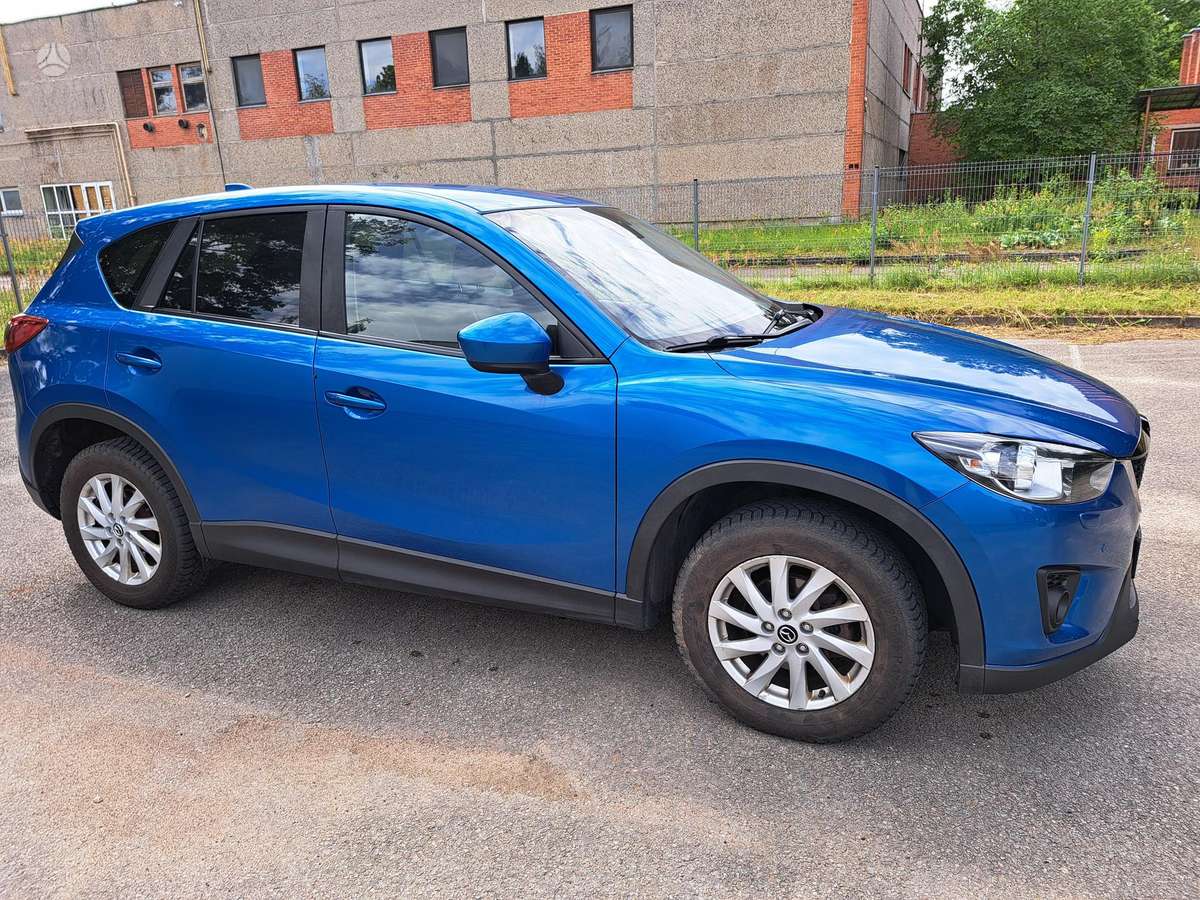 Mazda CX-5, 2.2 l., off-road / crossover