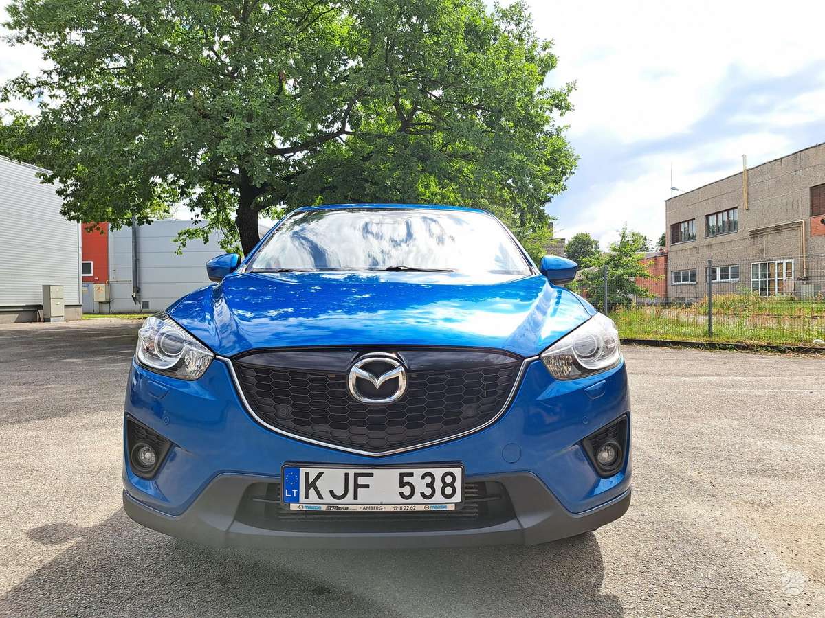 Mazda CX-5, 2.2 l., off-road / crossover