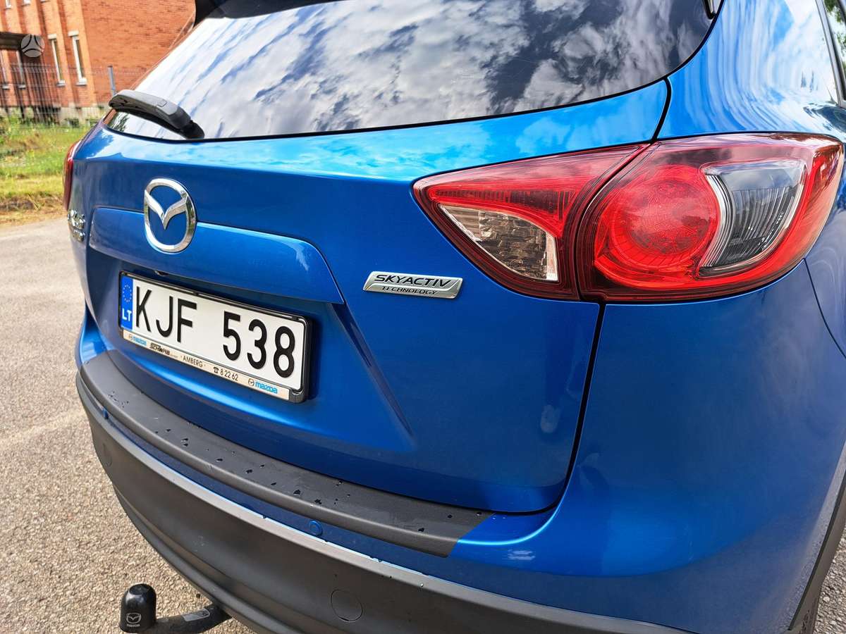Mazda CX-5, 2.2 l., off-road / crossover