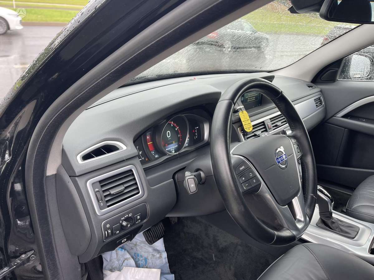Volvo V70, 2.0 l., Универсал