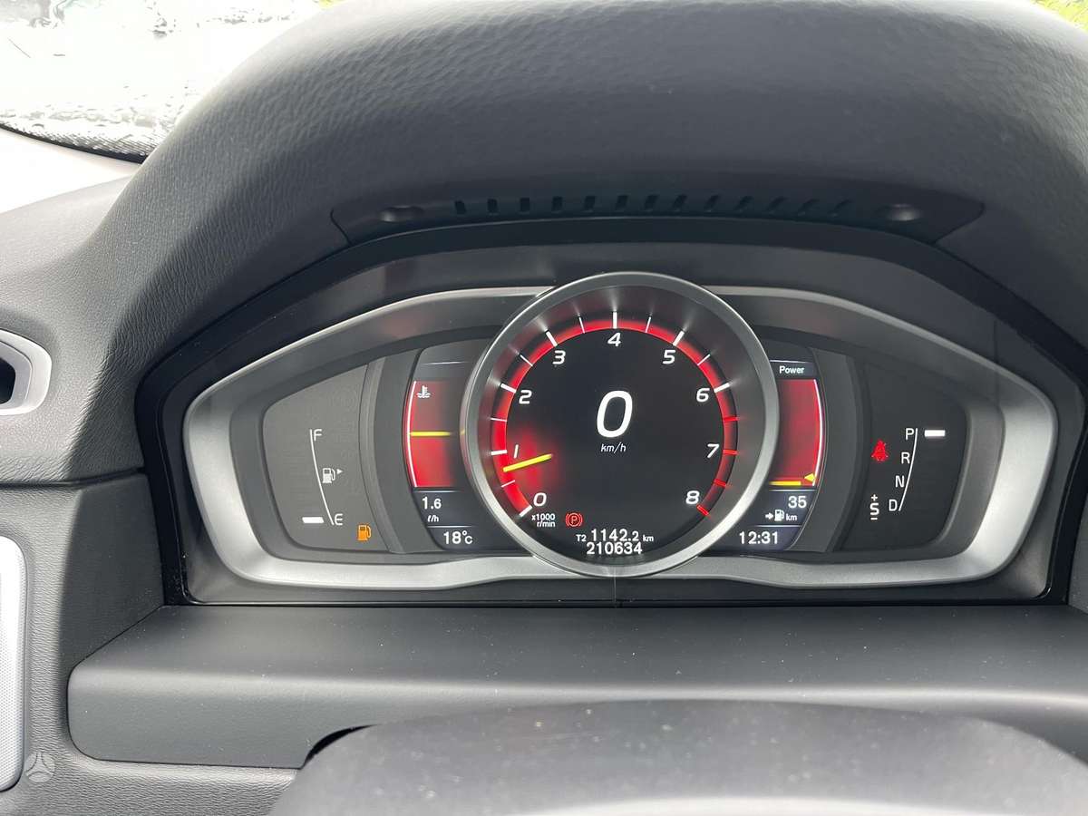 Volvo V70, 2.0 l., Универсал