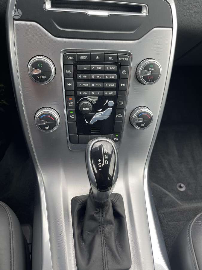 Volvo V70, 2.0 l., Универсал
