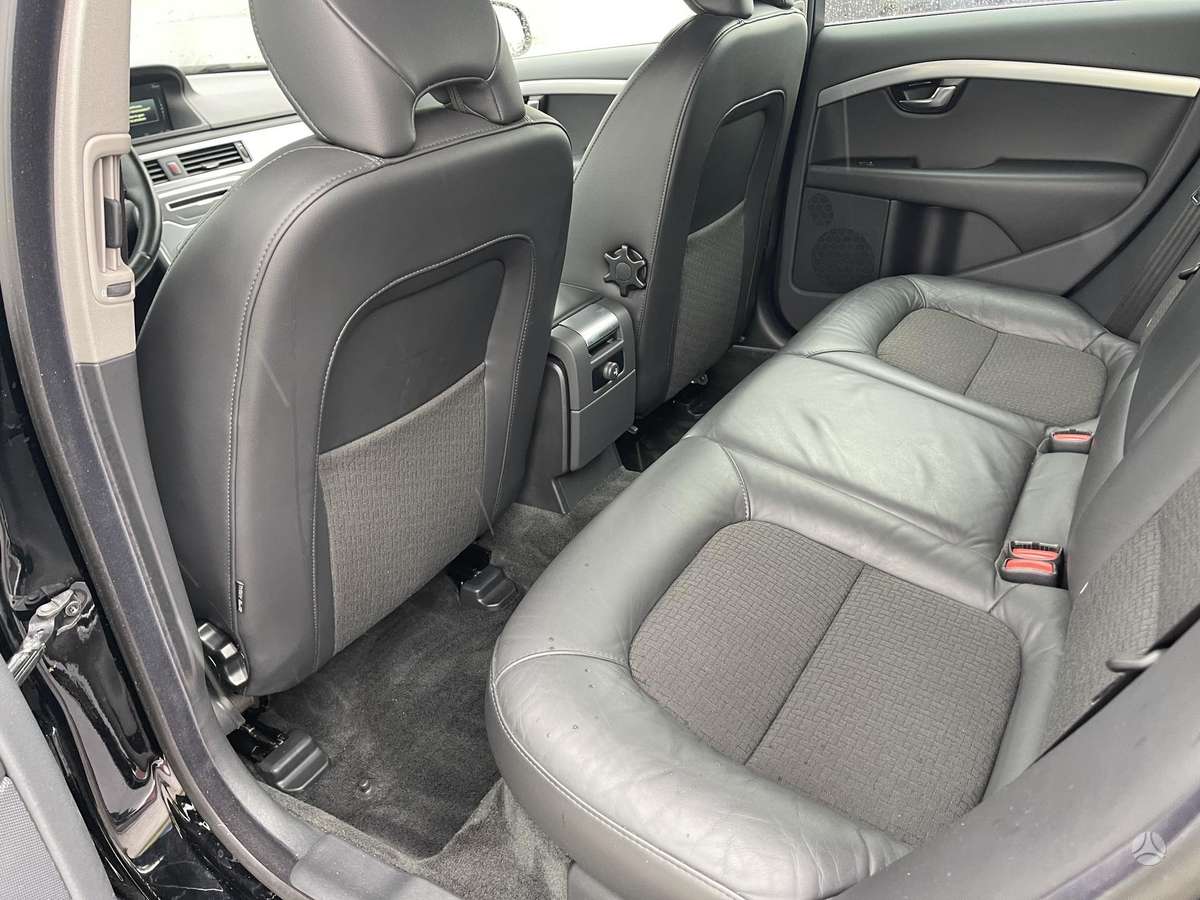 Volvo V70, 2.0 l., Универсал