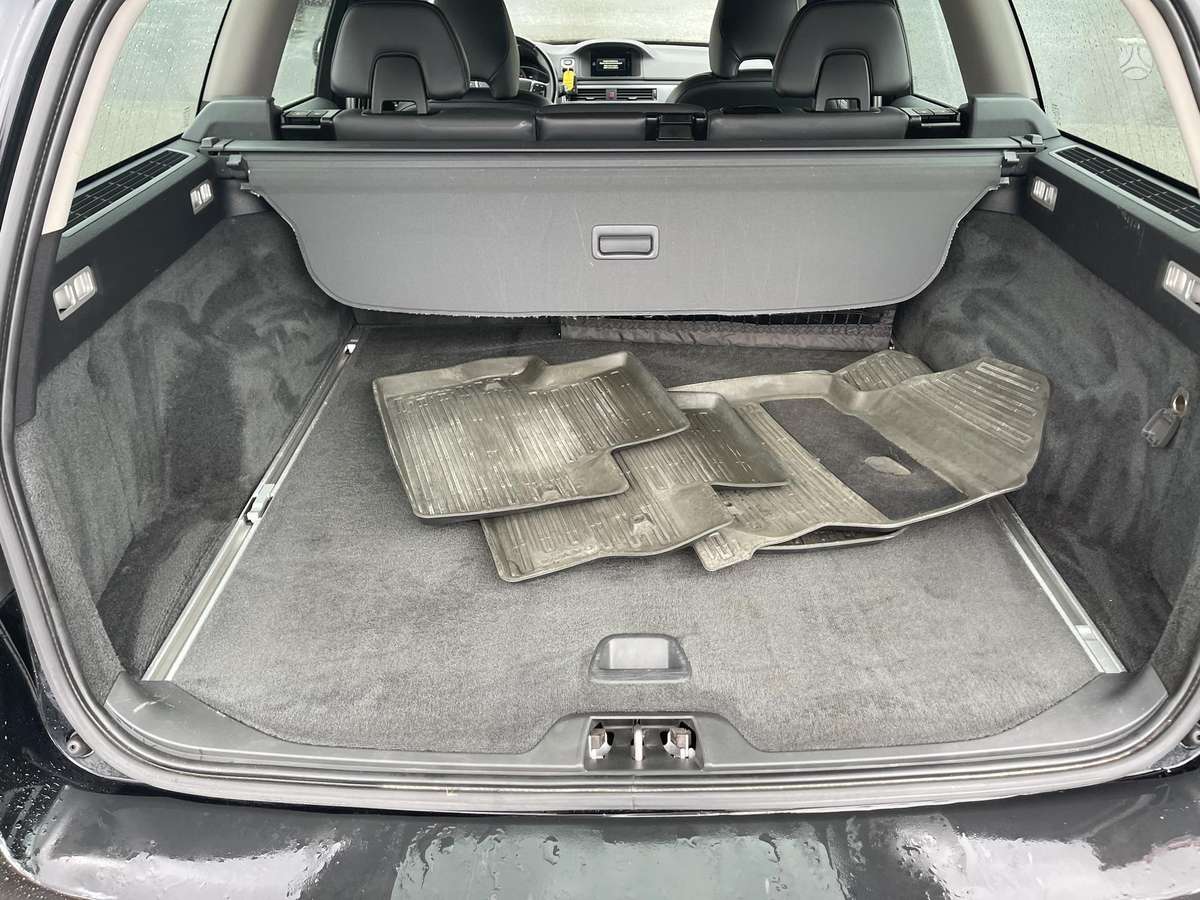 Volvo V70, 2.0 l., Универсал