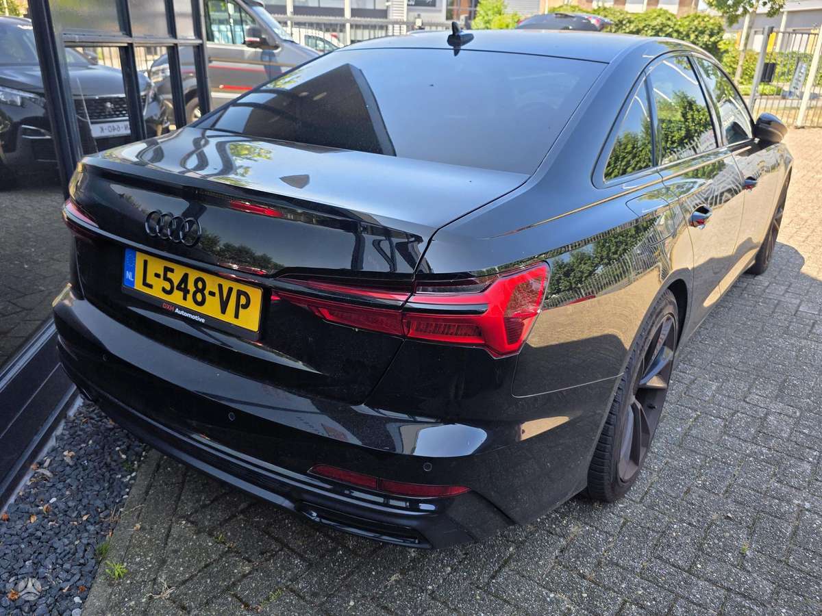 Audi A6, 2.0 l., Седан