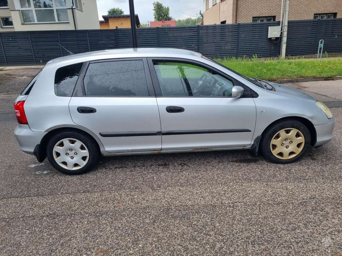Honda Civic, 1.7 l., hatchback