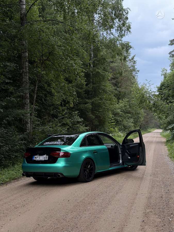 Audi A4, 1.8 l., Седан