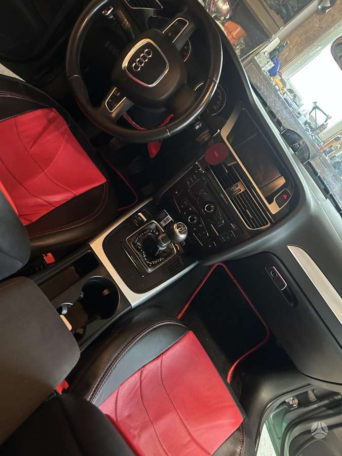 Audi A4, 1.8 l., Седан