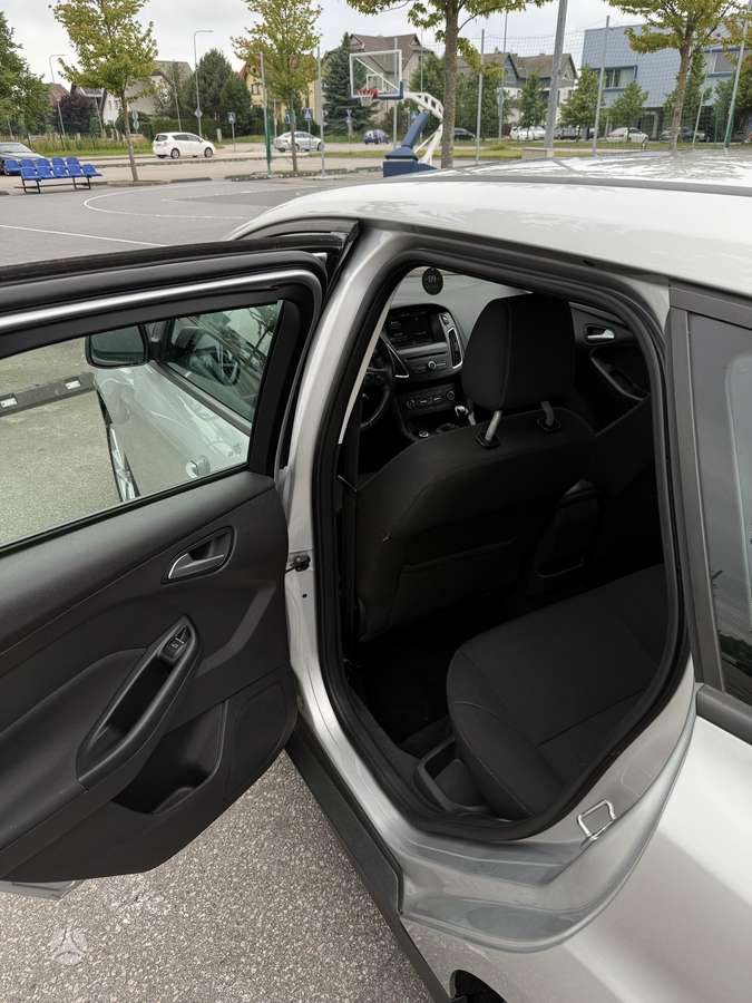 Ford Focus, 1.0 l., universalas