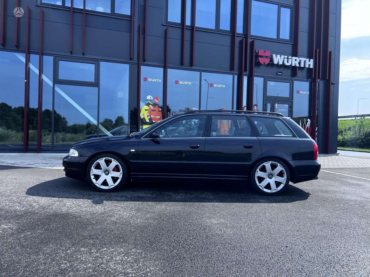 Audi S4, Универсал