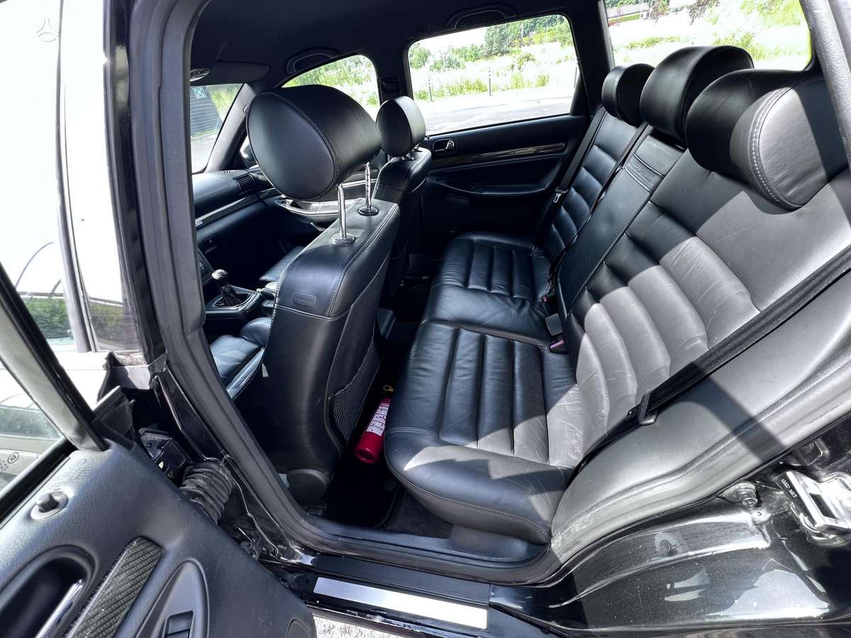 Audi S4, Универсал