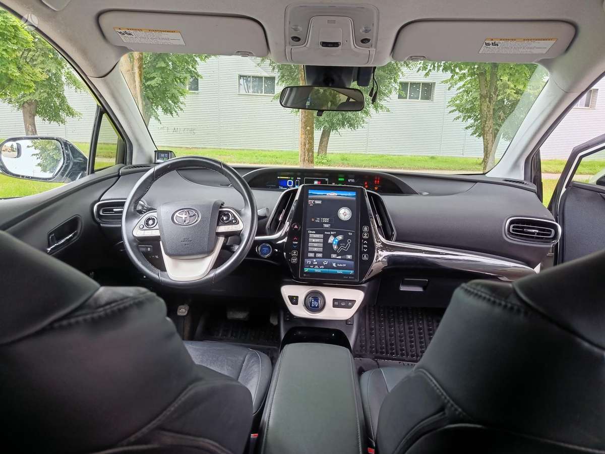 Toyota Prius Prime - 9