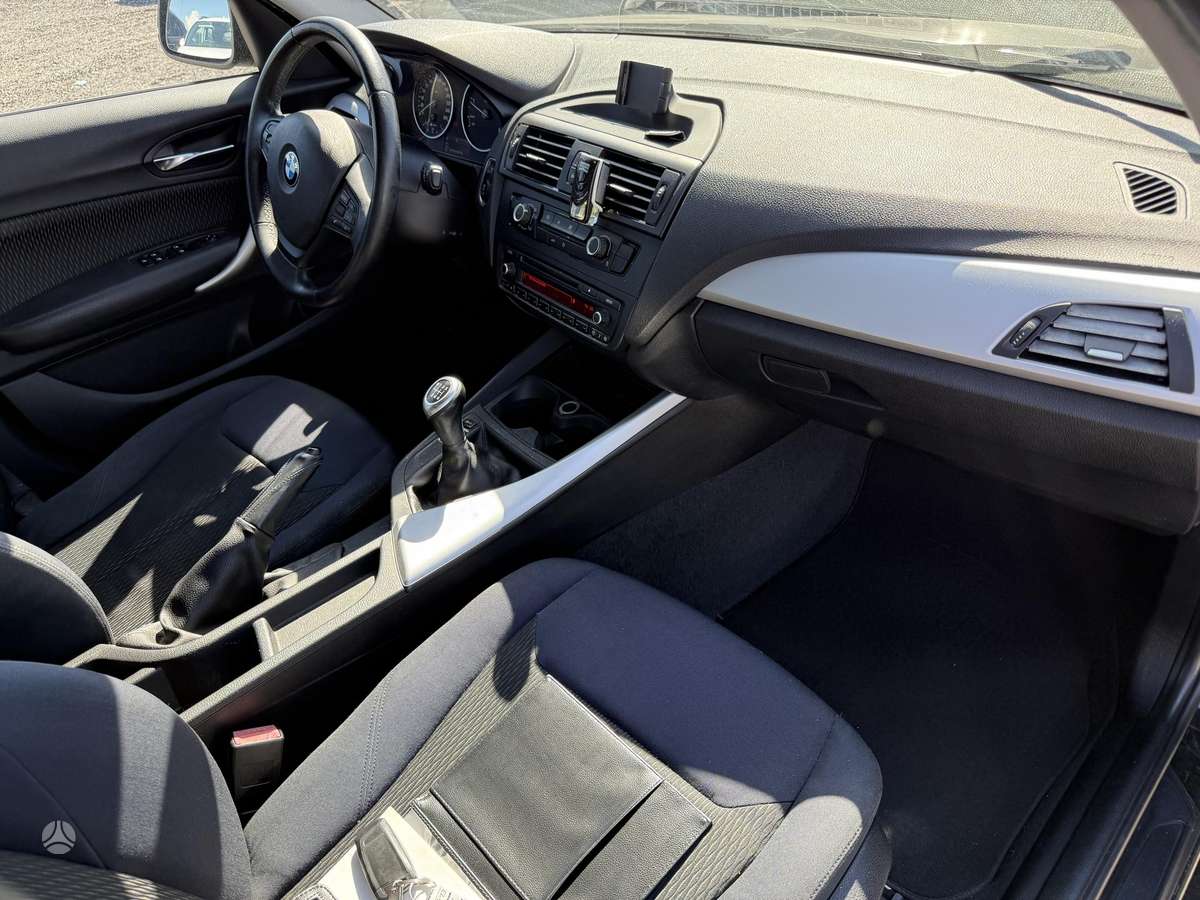 BMW 116, 2.0 l., Хэтчбек