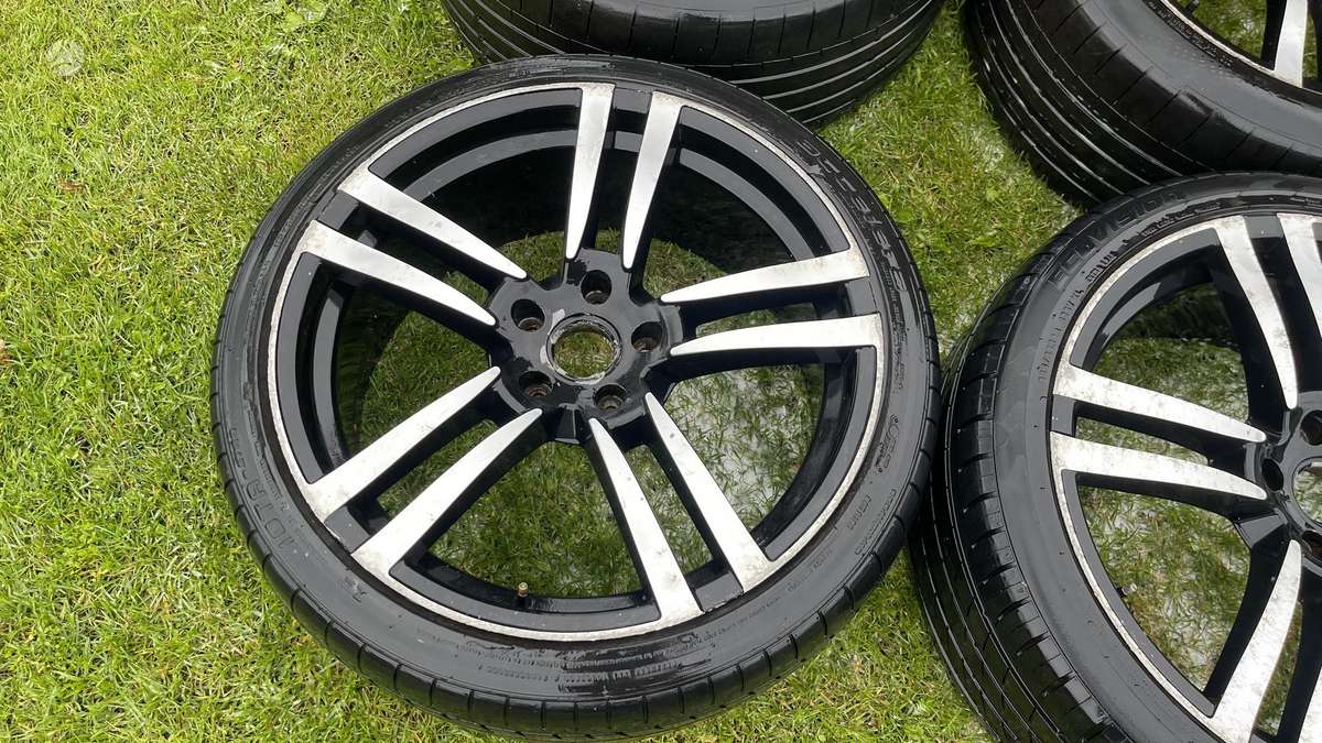Porsche Cayenne, lengvojo lydinio, R22