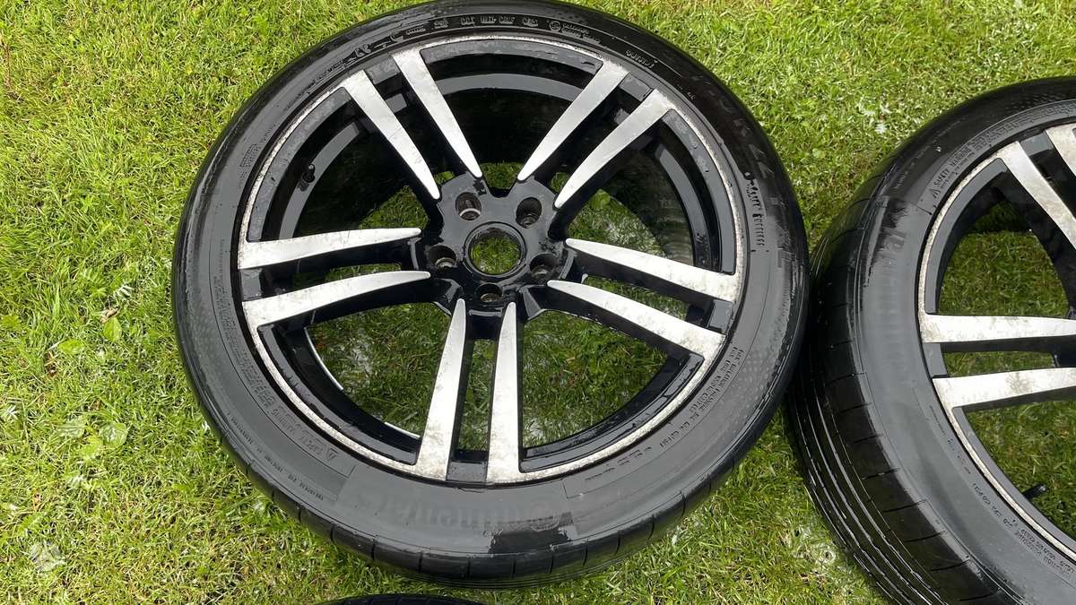 Porsche Cayenne, lengvojo lydinio, R22