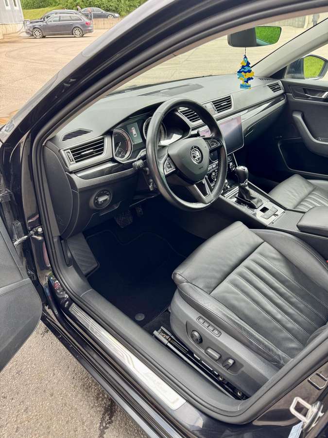 Skoda Superb, 2.0 l., Универсал