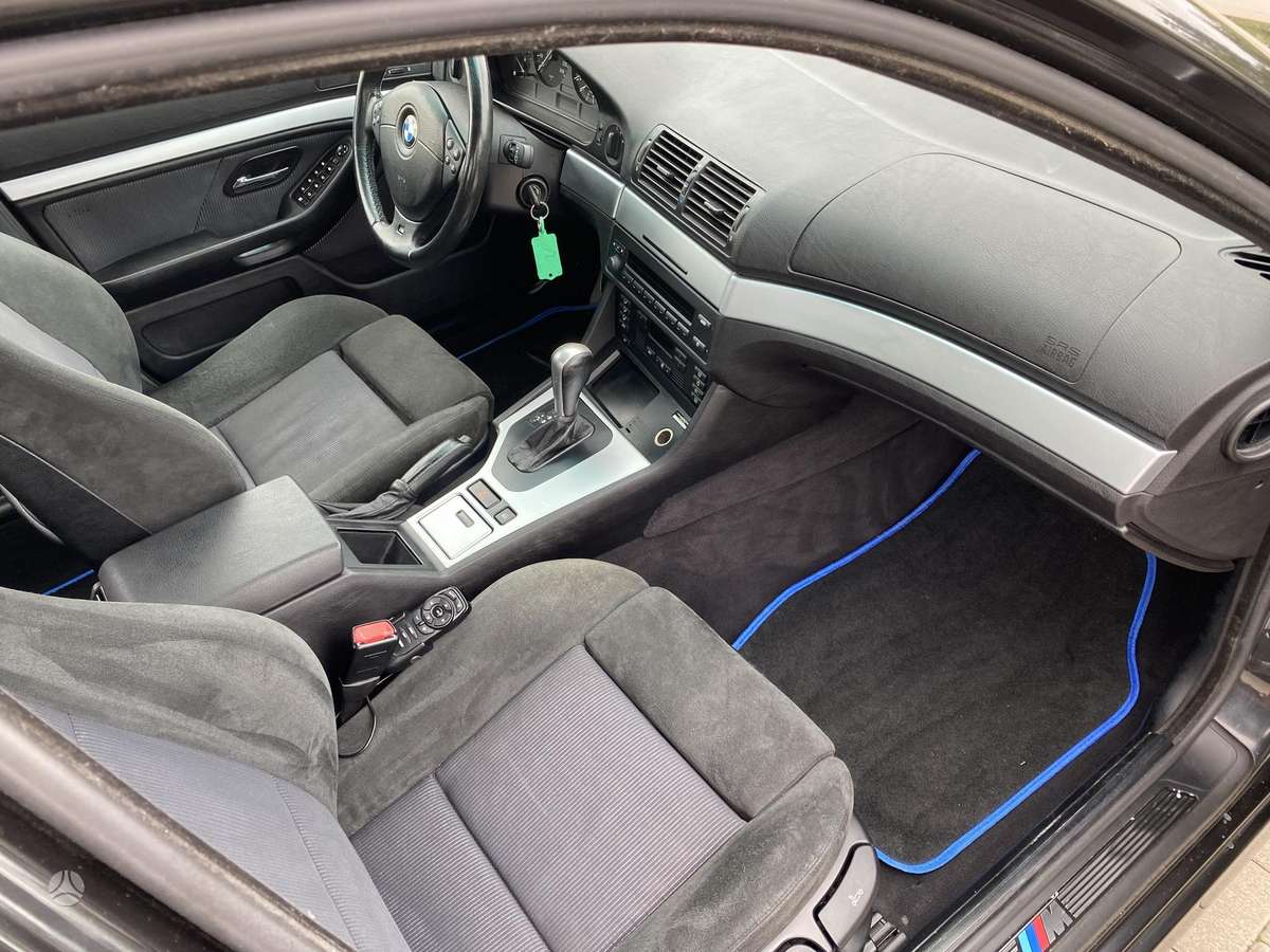 BMW 525, 2.5 l., Седан