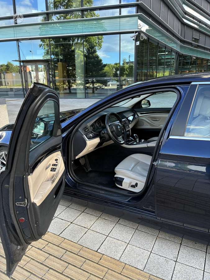 BMW 520, 2.0 l., Седан
